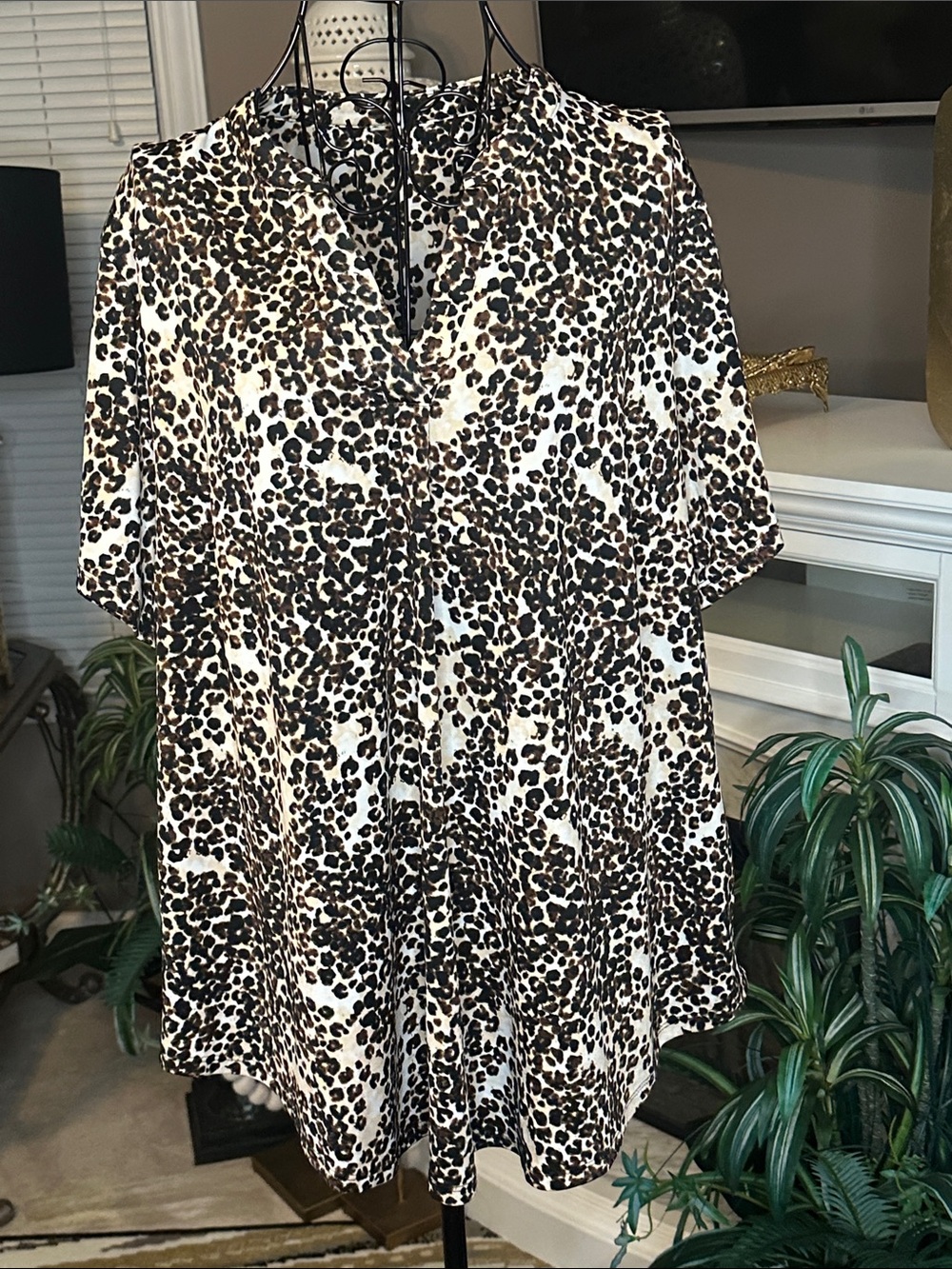 Leopard Print V-Neck Tunic Top - Cream & Brown